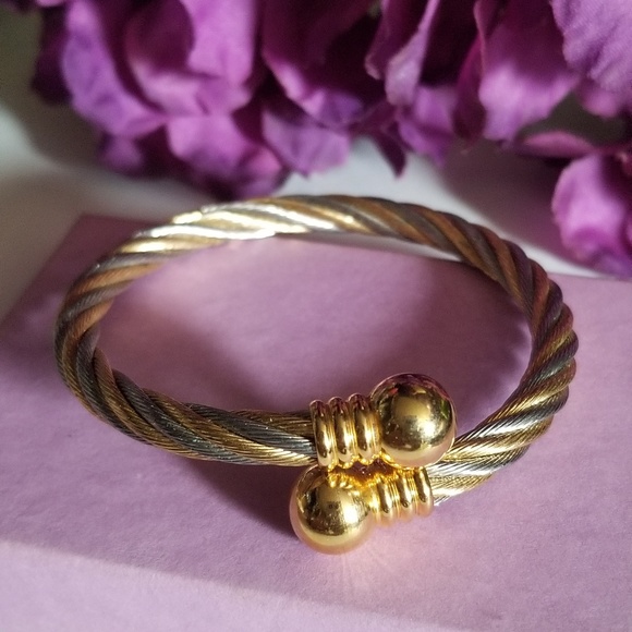 Beautiful VTG Cable Bracelet - Picture 3 of 8